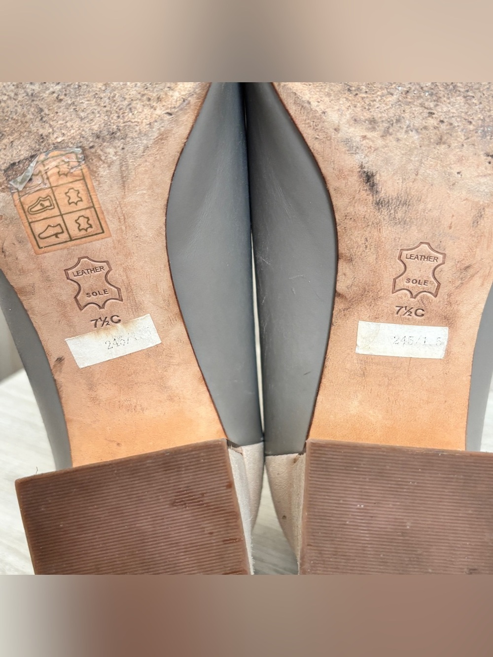 Tory Burch Gigi 55mm round toe block heel suede leather Grey-heron pumps 7.5 - Picture 6 of 6